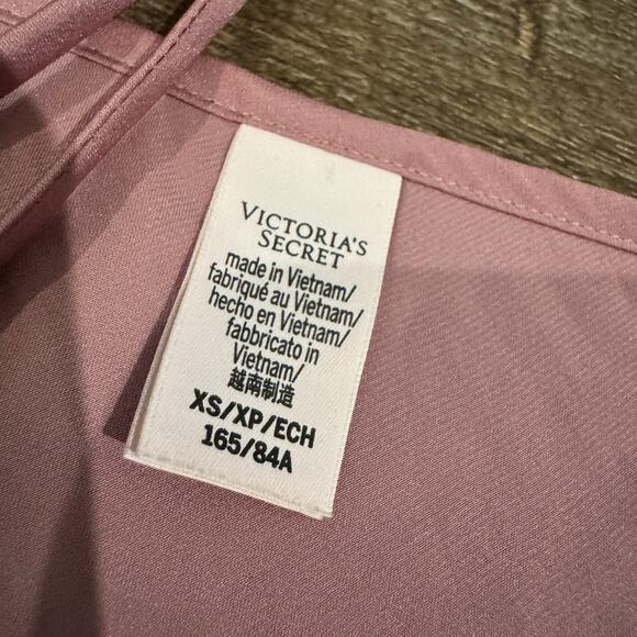 Victoria’s Secret Pink Satin Lace Trim Pajama Set XS Cami Shorts Coquette STAIN - Picture 7 of 9